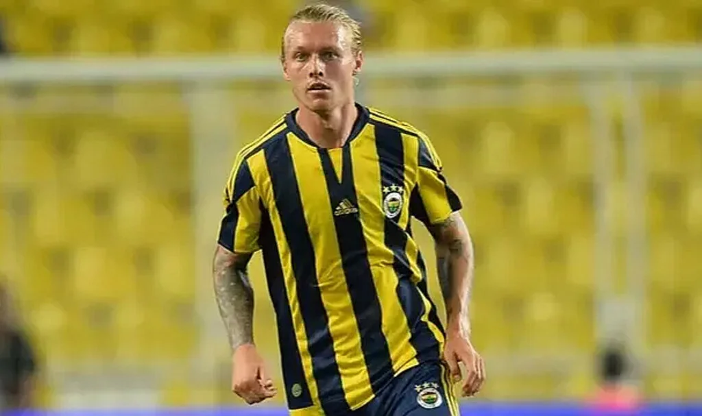 Fenerbahçe'de eski yıldız takıma dönebilir! Teklifi kabul eden Simon Kjaer artık an meselesi