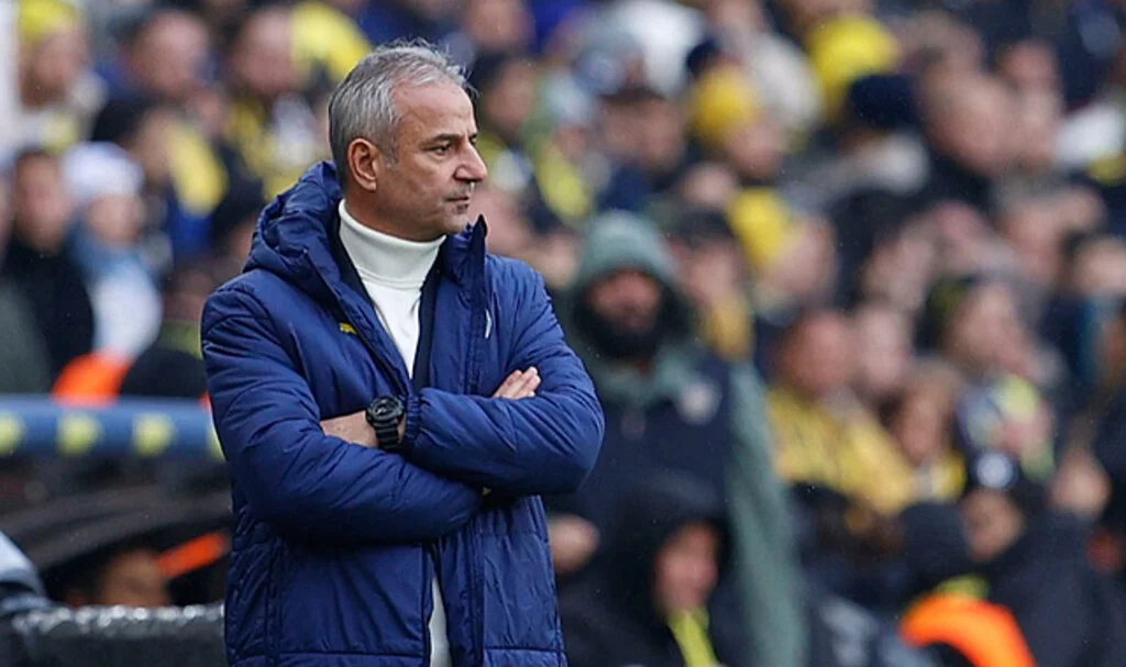 Fenerbahçe'de İsmail Kartal'dan Samsunspor maçı sonrası açıklama: “Şampiyonluk yolunda bu tip kayıplar olabilir”
