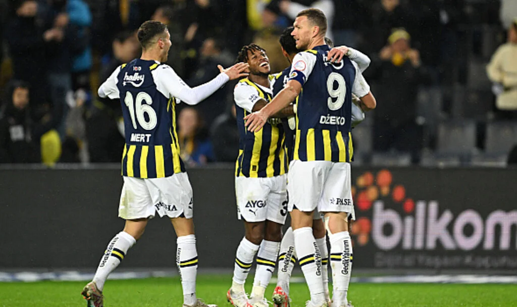 Fenerbahçe, Konyaspor'u 7-1 yendi