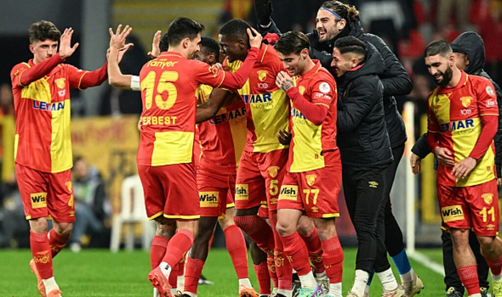 Göztepe, evinde farklı yendi