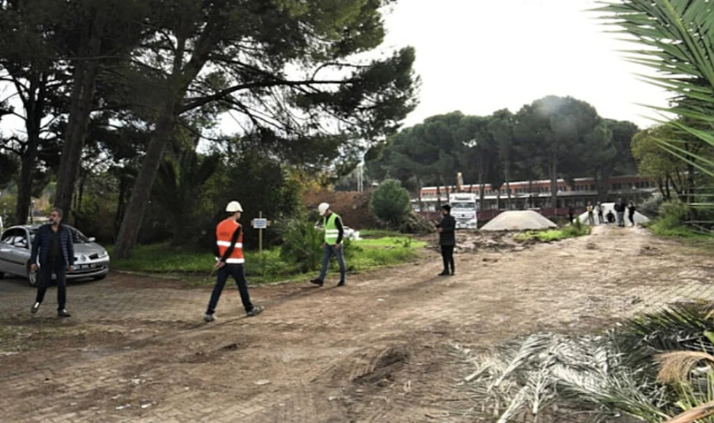 İzmir'de tartışılan anaokulu inşaatı durduruldu