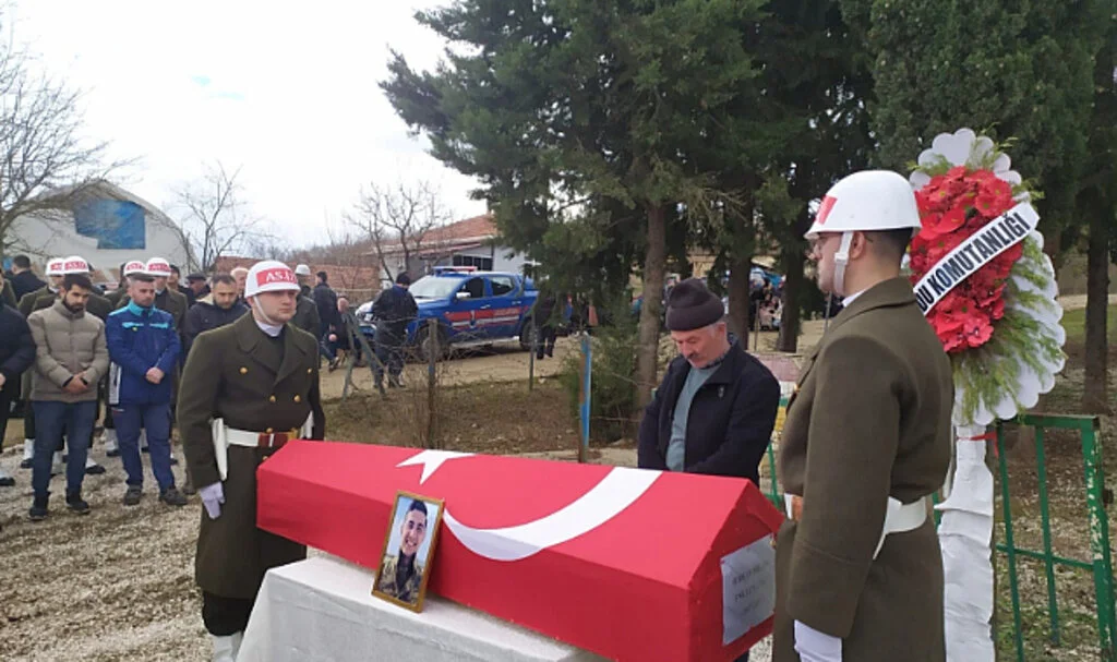 Kalbine yenik düşen uzman çavuş Samsun'da toprağa verildi