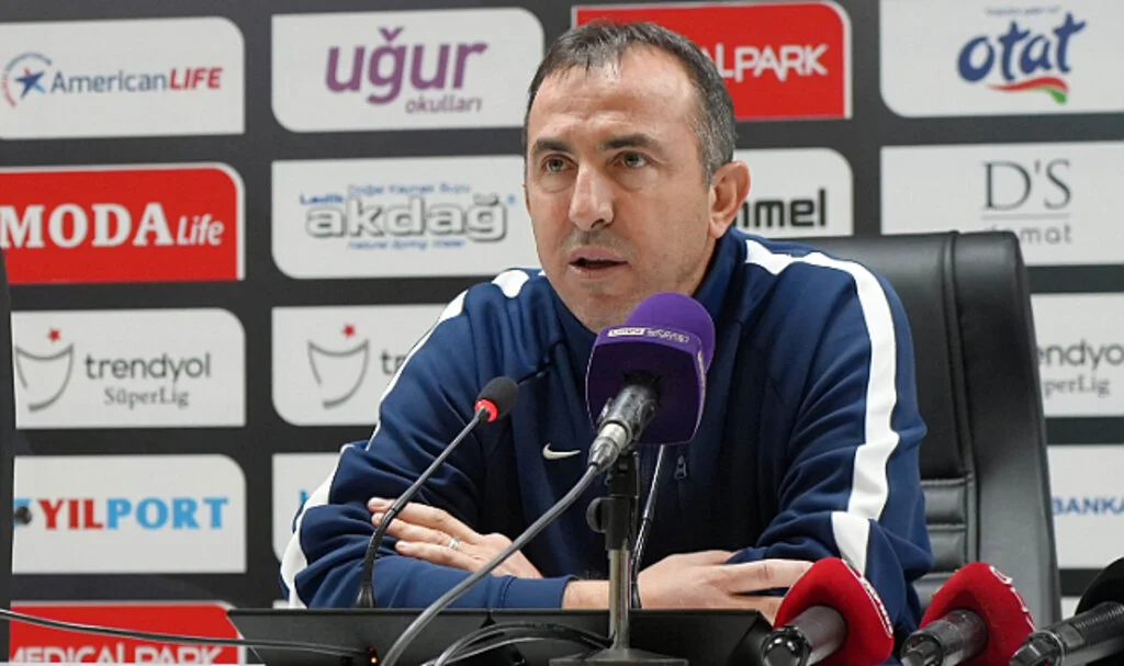 Kayserispor'da Recep Uçar'dan maç sonu açıklama: “Samsunspor, hak ettiği bir galibiyet aldı”