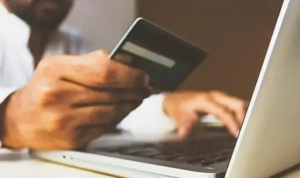 Kredi kartı ile internetten alışveriş yapanlar dikkat! KDV ile ilgili yeni karar! Kart, şifre ve kodlar da artık...