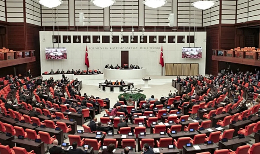 Milletvekili maaşları zamla birlikte ne kadar oldu?