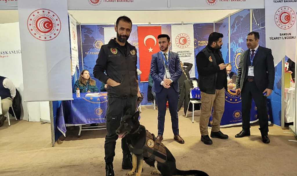 OKAF'24'te narkotik dedektör köpeği "Bogar" da tanıtıldı