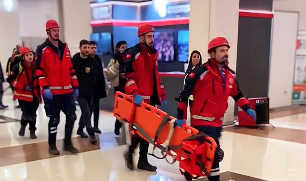 OKAF'24'te UMKE ekibi yaralıya müdahale tatbikatı gerçekleştirdi