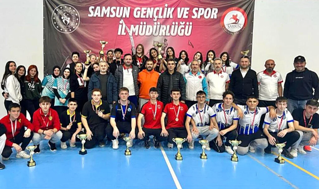 Okullar Sporları Floor Curling heyecanı sonra erdi
