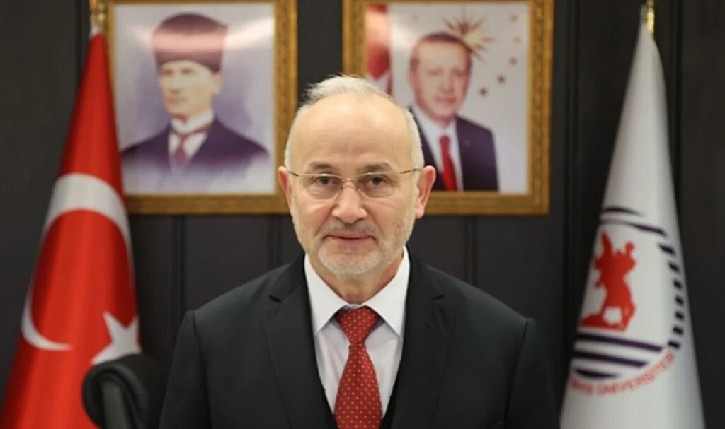 OMÜ Rektörü Yavuz Ünal: “İnsanlığın tek umudu Mehmetçik”