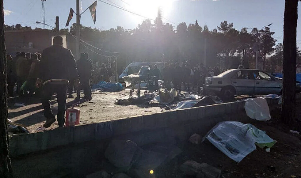 Orta Doğu'da tansiyon yükseldi: İran'da cenazedeki anma töreninde patlama, çok sayıda ölü var