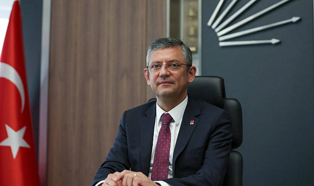 Özgür Özel'den siyasi partilere 'emekli maaşı' çağrısı