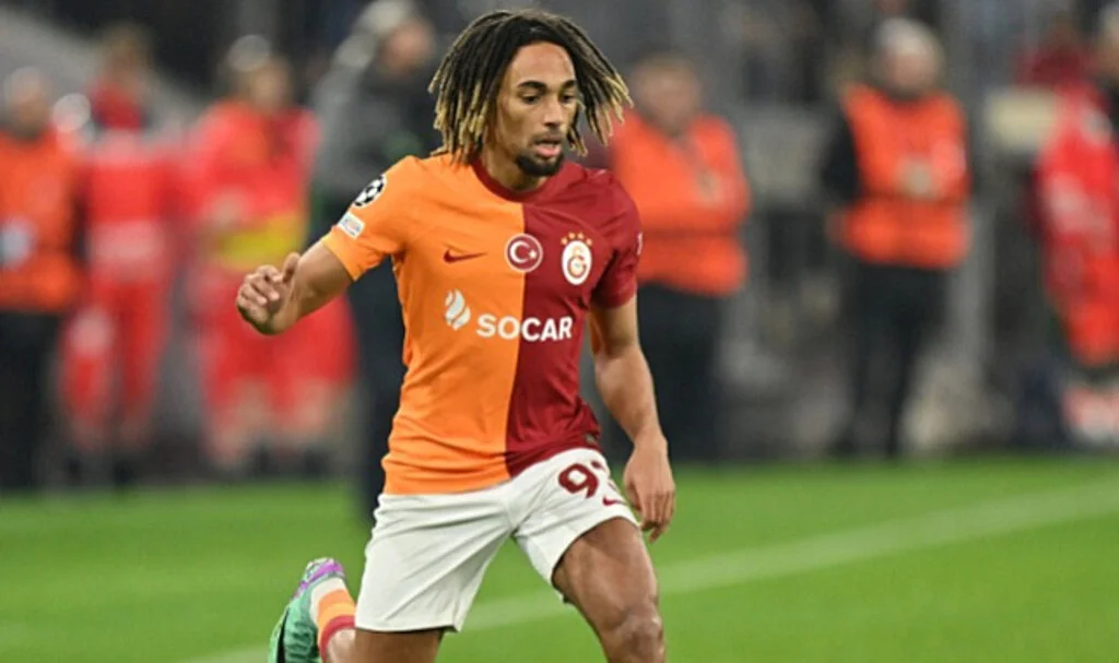 Sacha Boey 25 milyon euroya Bayern Münüh'e transfer oluyor