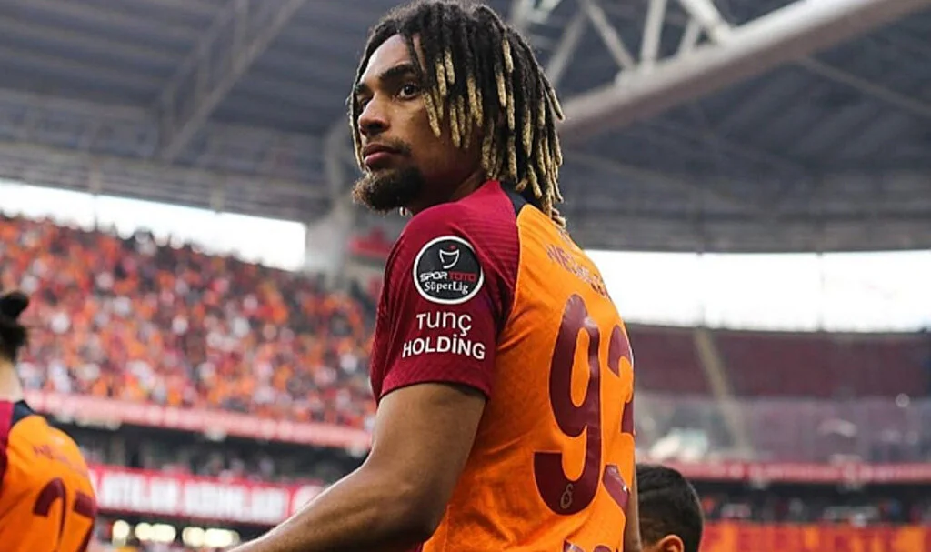 Sacha Boey Bayern Münih'te