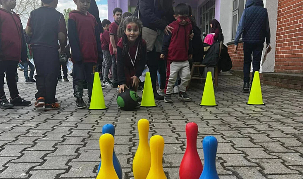 Samsun Çarşamba'da öğrenciler spor yaparak eğlendi