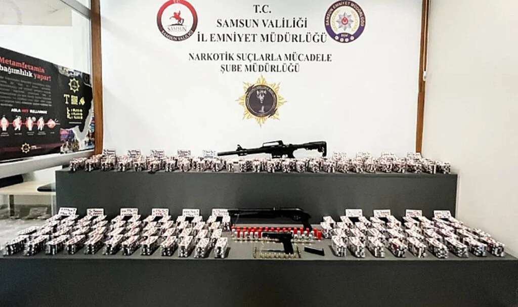 Samsun'da 25 bin 357 adet sentetik ecza ele geçirildi: 1 gözaltı