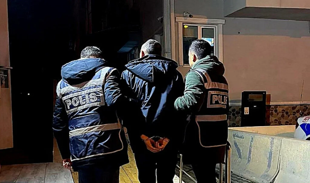Samsun'da 42 yıl 8 ay 25 hapis cezası bulunan cinsel saldırgan yakalandı
