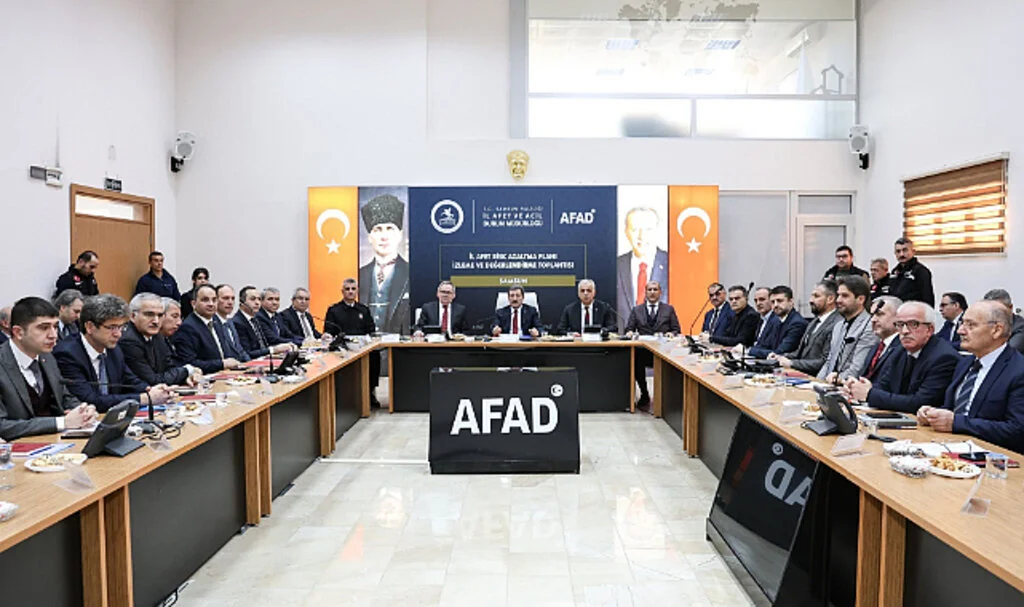 Samsun'da afet kayıplarını azaltmak için önlemler ve stratejiler belirleniyor