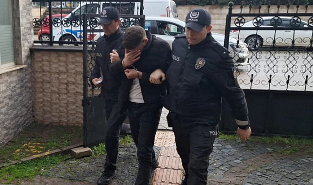 Samsun'da bir gecede 2 otomobil çalan şüpheli yakalandı
