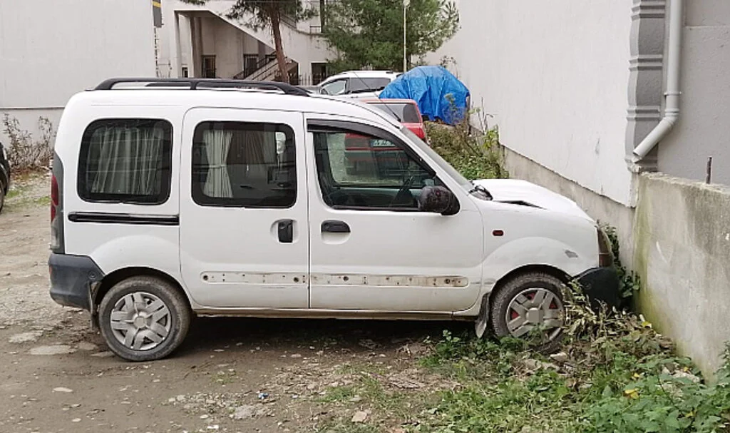 Samsun'da direksiyon başında kalp krizi geçiren sürücü hayatını kaybetti