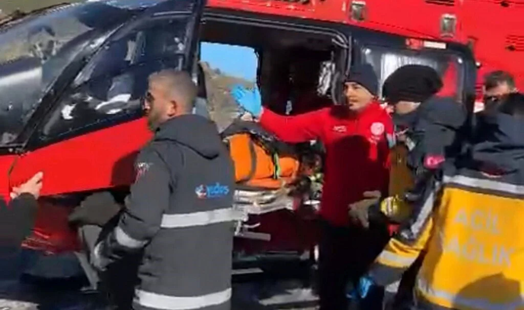 Samsun'da elektrik akımına kapılan vatandaşın yardımına ambulans helikopter yetişti