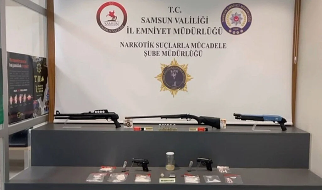 Samsun'da eroin ele geçti: 3 gözaltı