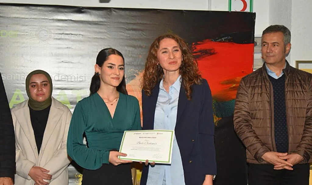 Samsun'da genç ressamlar yeteneklerini yarıştırdı