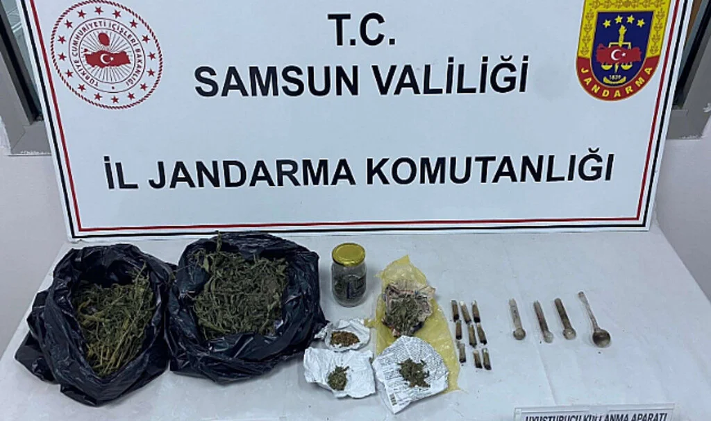 Samsun’da jandarma 736 aranan şahsı yakaladı