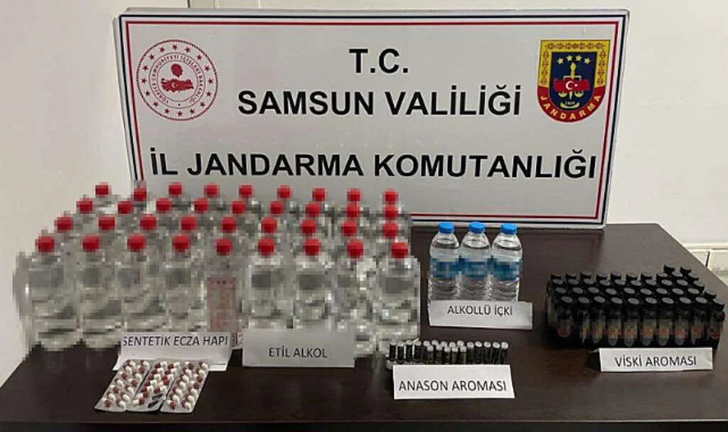 Samsun'da jandarma tarafından sahte içki ele geçirildi