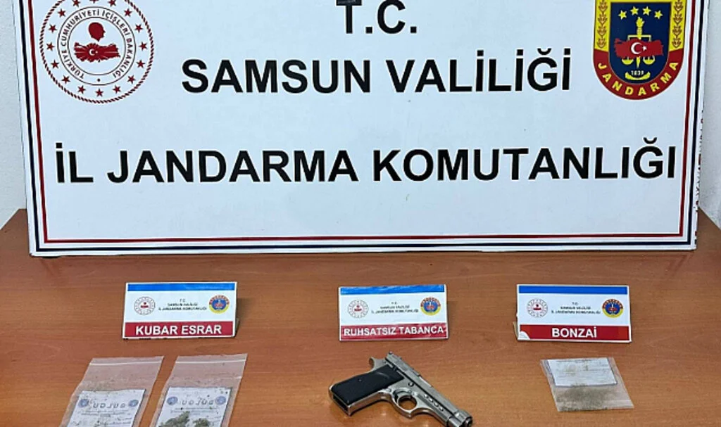 Samsun'da jandarmanın yılbaşı denetimlerinde uyuşturucu madde ele geçirildi