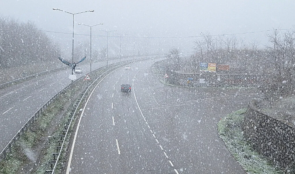 Samsun'da kar yağışı etkili oldu