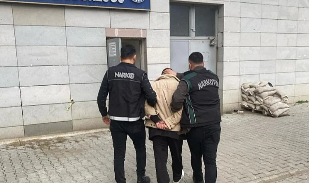Samsun’da kesinleşmiş hapis cezası bulunan uyuşturucu taciri yakalandı