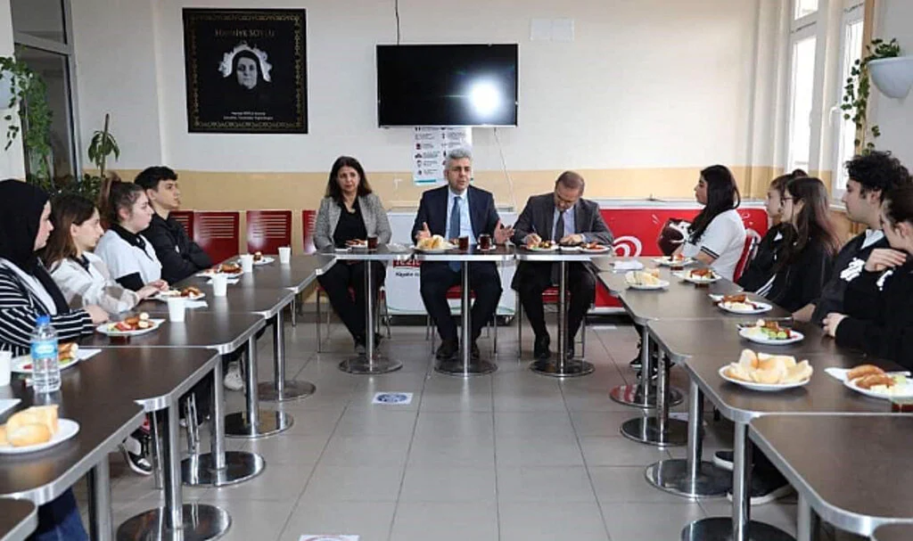 Samsun'da sınıf başkanları ile 'Kantin Buluşmaları'