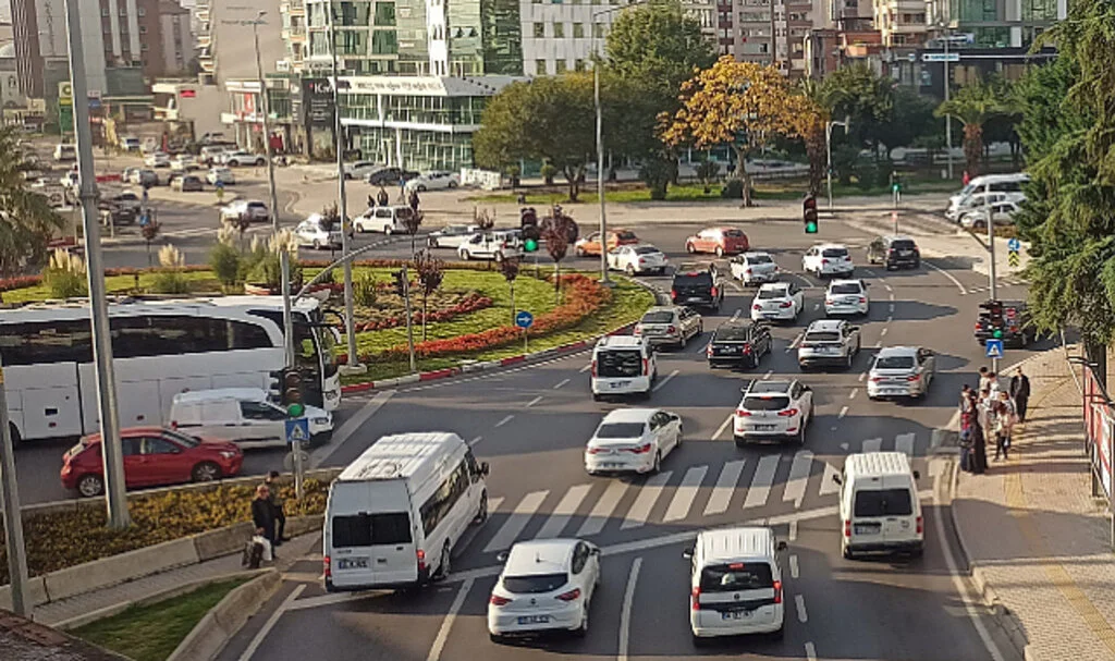 Samsun'da trafiğe kayıtlı araç sayısı 453 bin 751 oldu