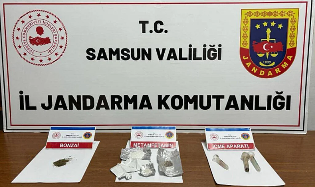 Samsun'da uyuşturucuyla yakalanan 3 kişi gözaltına alındı