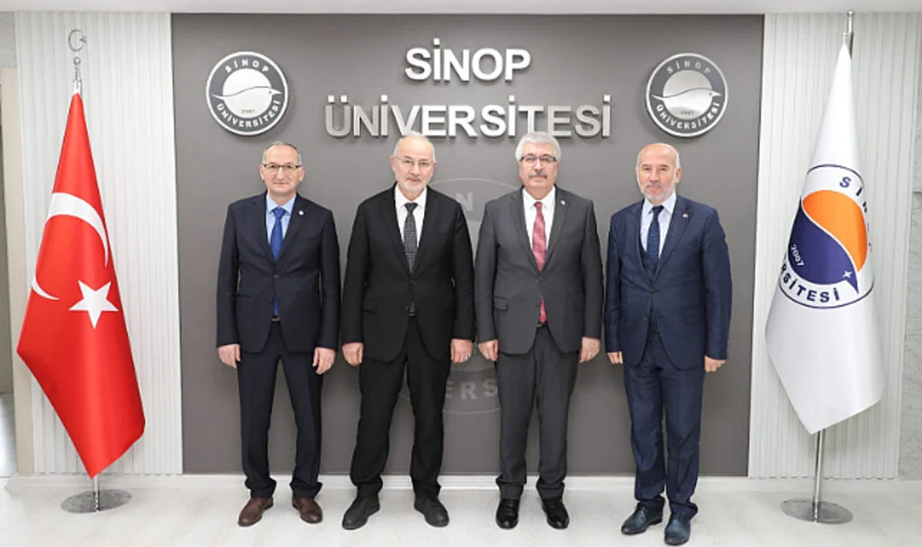 Samsun Ondokuz Mayıs Üniversitesi ile Sinop Üniversitesi arasında Ortak çalışmalar masaya yatırıldı
