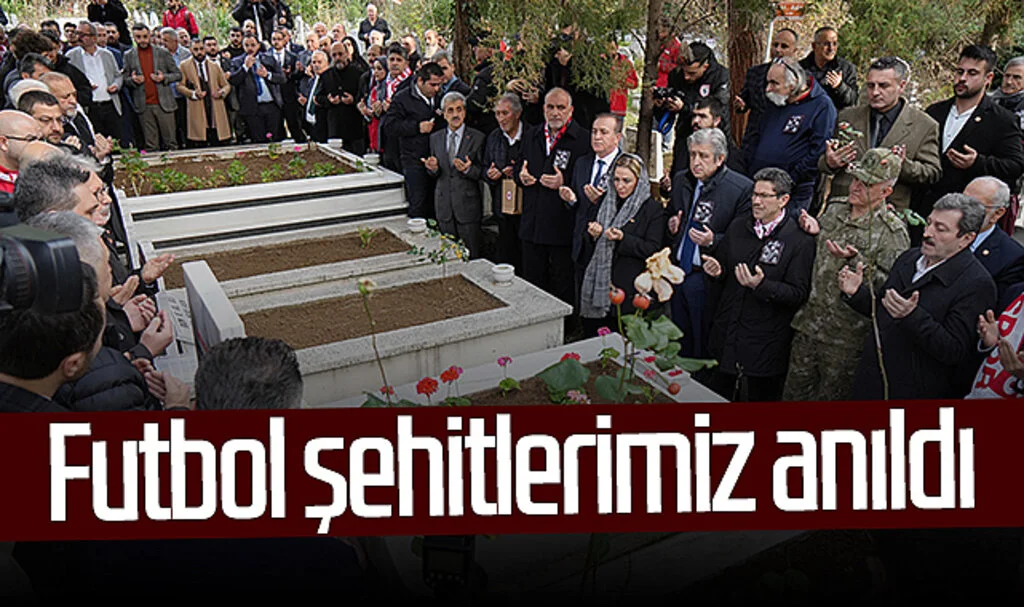 Samsunspor futbol şehitleri kabirleri başında anıldı