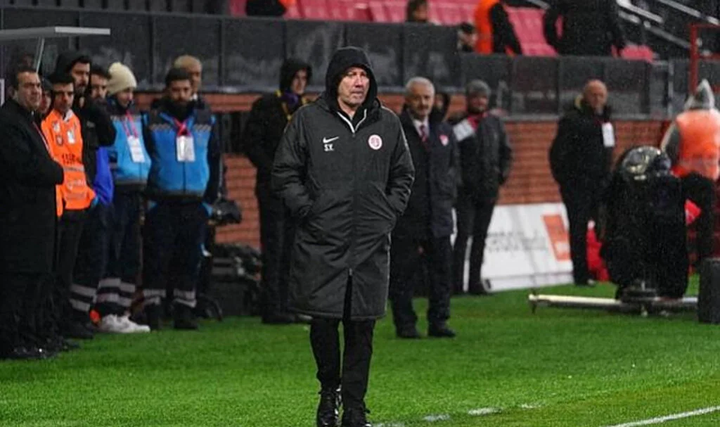 Sergen Yalçın ilk galibiyetini aldı, Antalyaspor'un başında siftah yaptı!