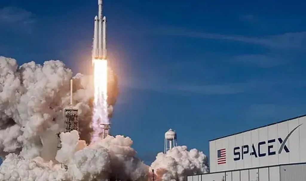 Tarihi uzay yolculuğu öncesi SpaceX'ten açıklama! 'Yüzde 80 elverişli'