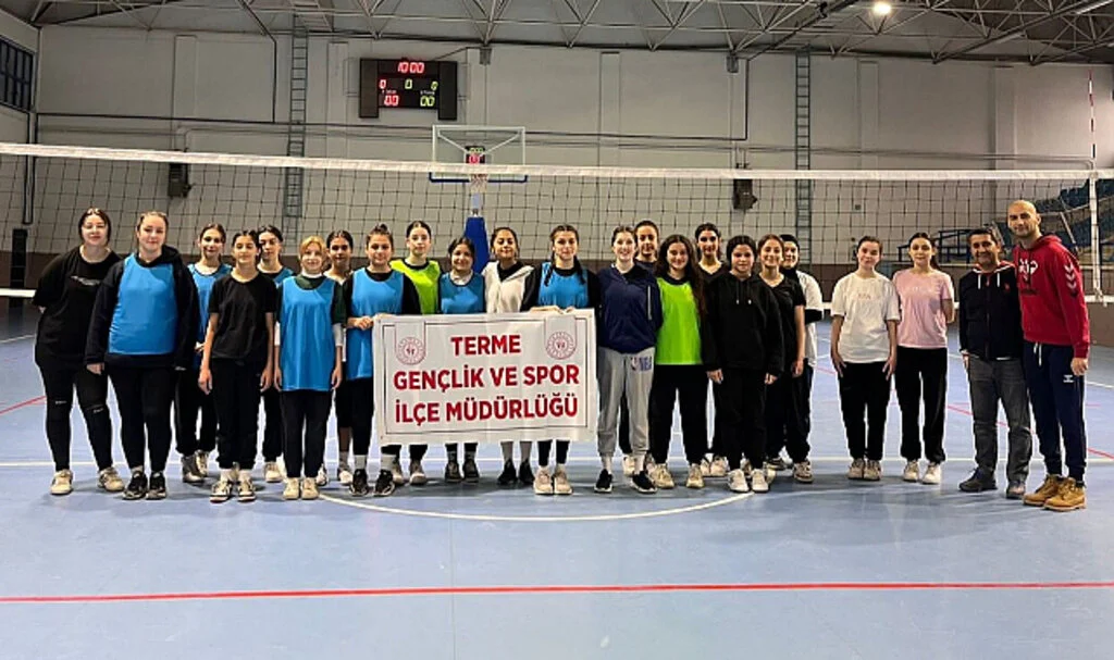 Terme'de çocuklar tatili dolu dolu geçiriyor