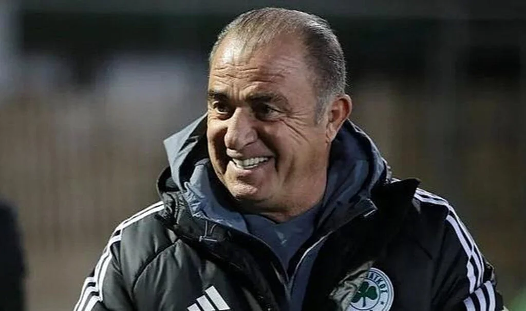 Yunanistan'a Fatih Terim damgası! Çıktığı 2 maçı da kazandı, takımını liderliğe yükseltti