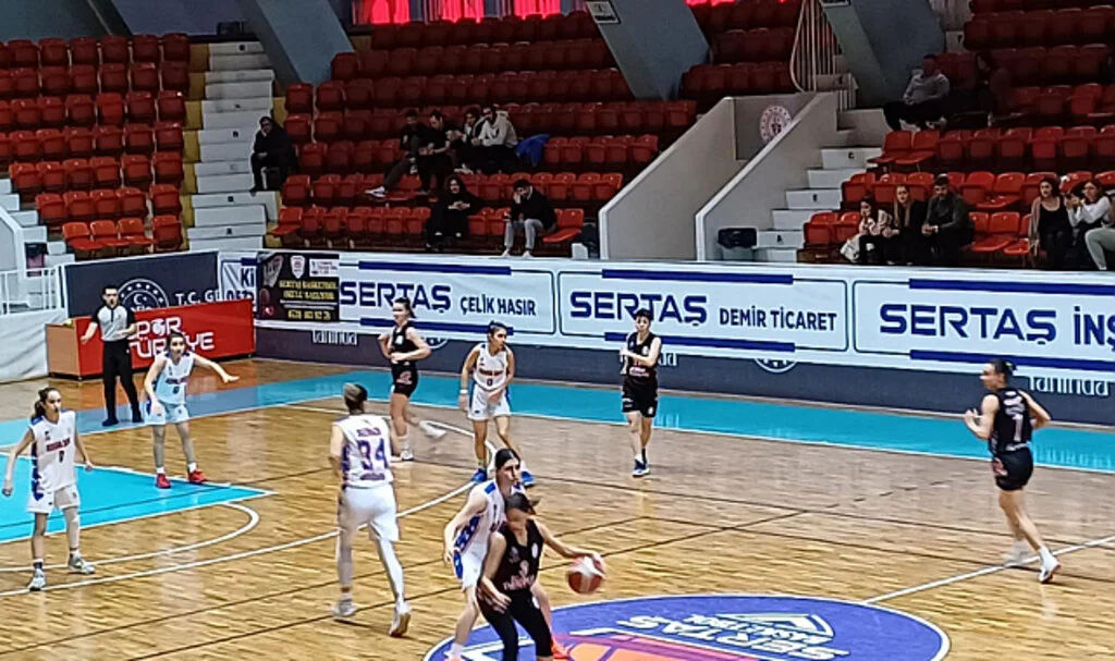 Zorlu'dan Playy-Off yolunda önemli galibiyet