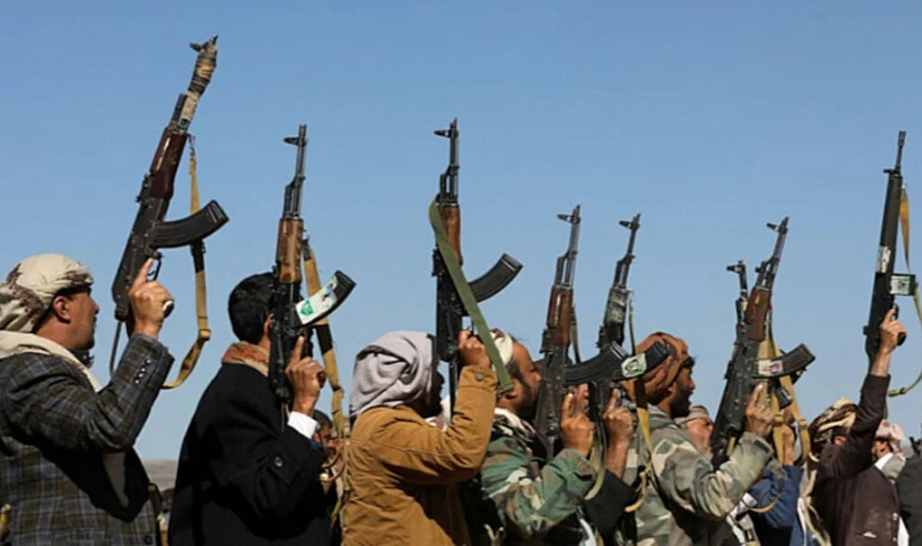 ABD ve İngiltere, Yemen'i vurdu