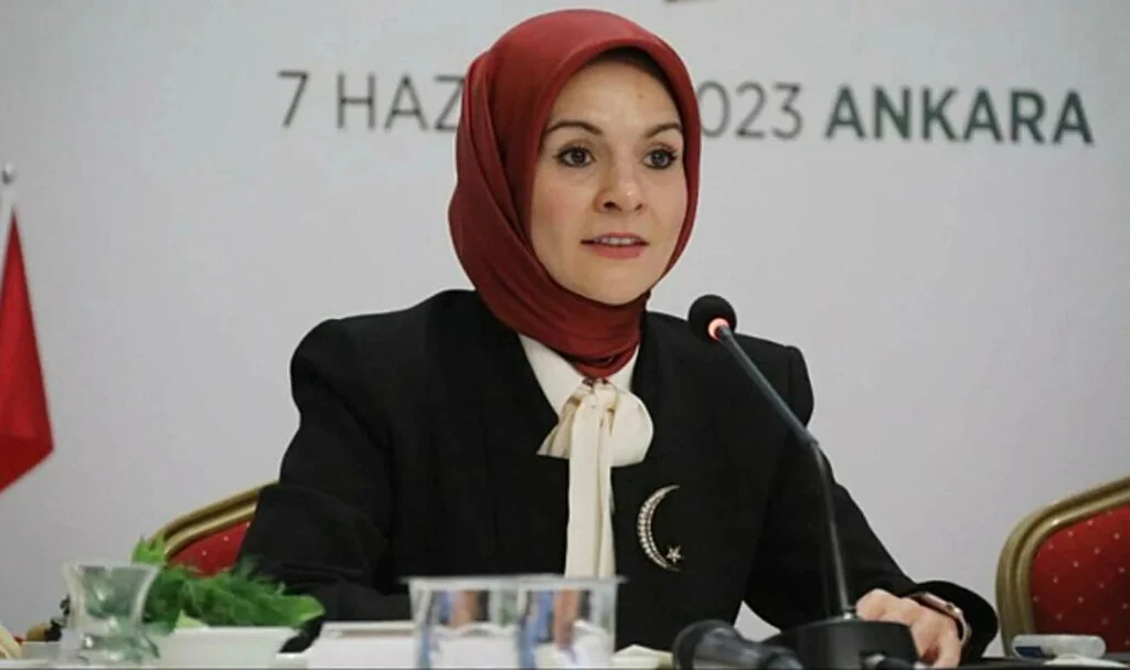 Aile ve Sosyal Hizmetler Bakanı Göktaş, Deprem Bölgesine 8 Bin Sözleşmeli Personel Alınacağını Açıkladı