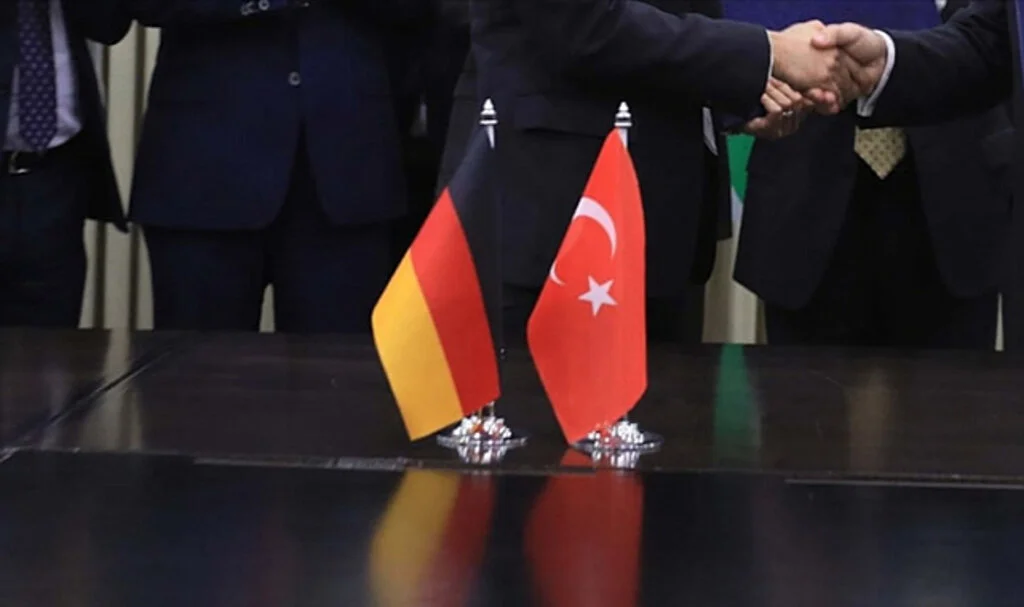 Almanya’da Türklerin de beklediği yasa onaylandı