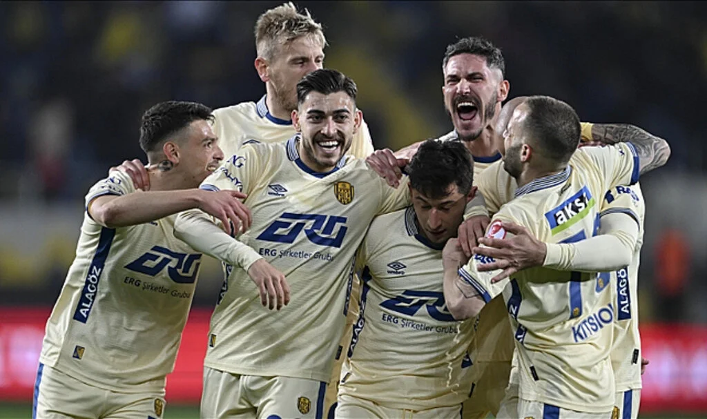 Ankaragücü, Fenerbahçe'yi kupadan eledi