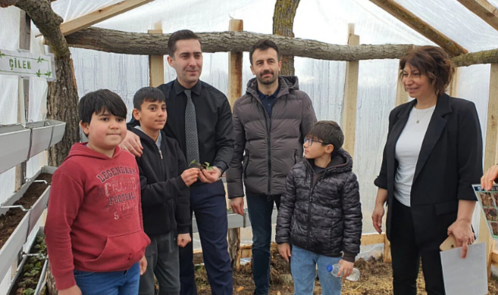 Asarcık ilçesinde "Sera ve Su Hasadı Projesi" geliştirildi