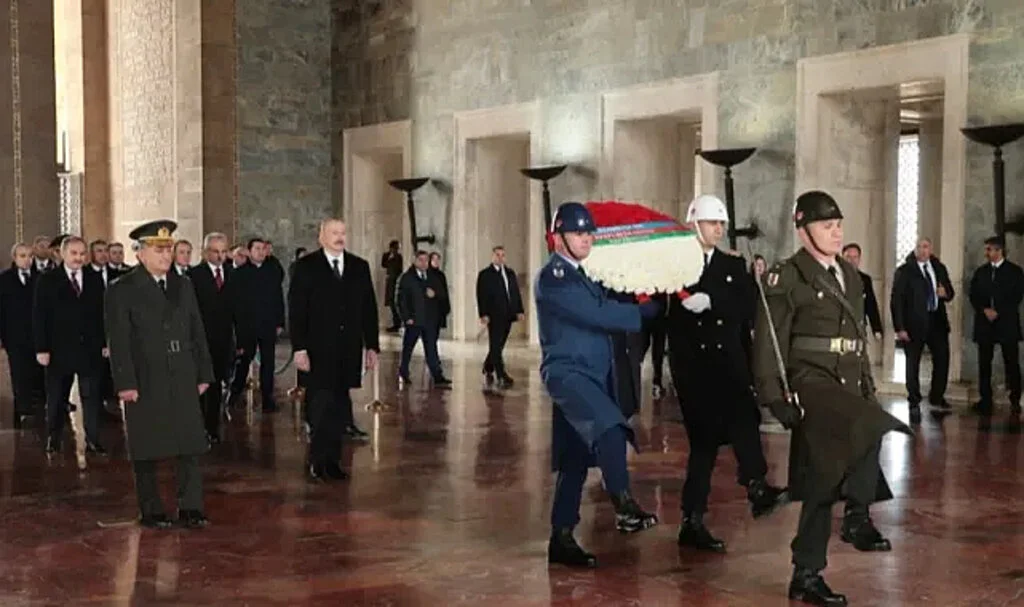 Azerbaycan Cumhurbaşkanı İlham Aliyev, Türkiye Ziyareti Kapsamında Anıtkabir'i Ziyaret Etti