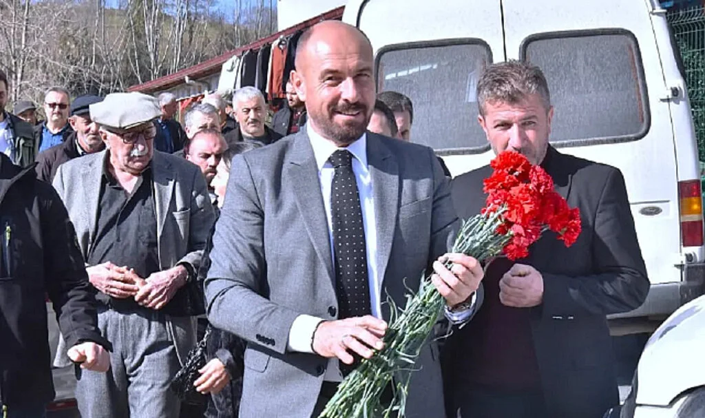 Başkan Togar, Tekkeköy'de Geleceğe Yürüyüş Çağrısı Yaptı