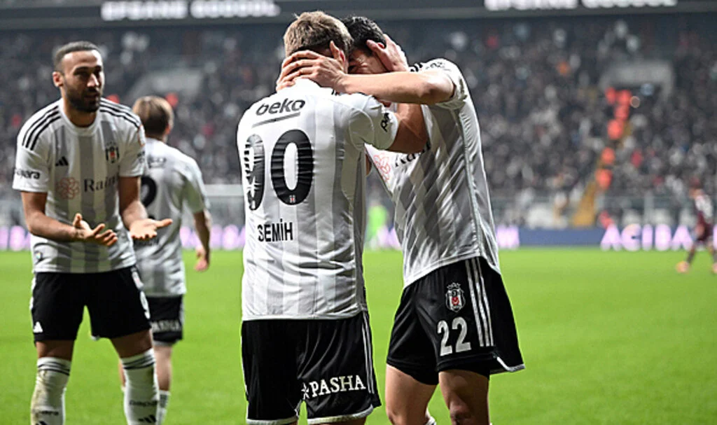 Beşiktaş hasrete son verdi! Trabzonspor'u 2 golle mağlup etti