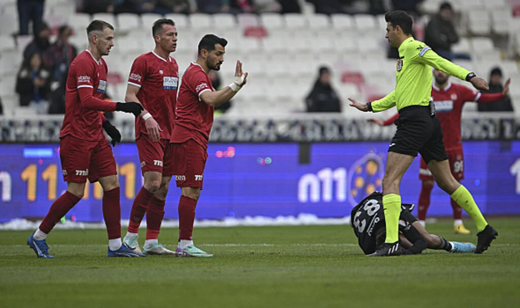 Beşiktaş MHK'dan cevap bekliyor